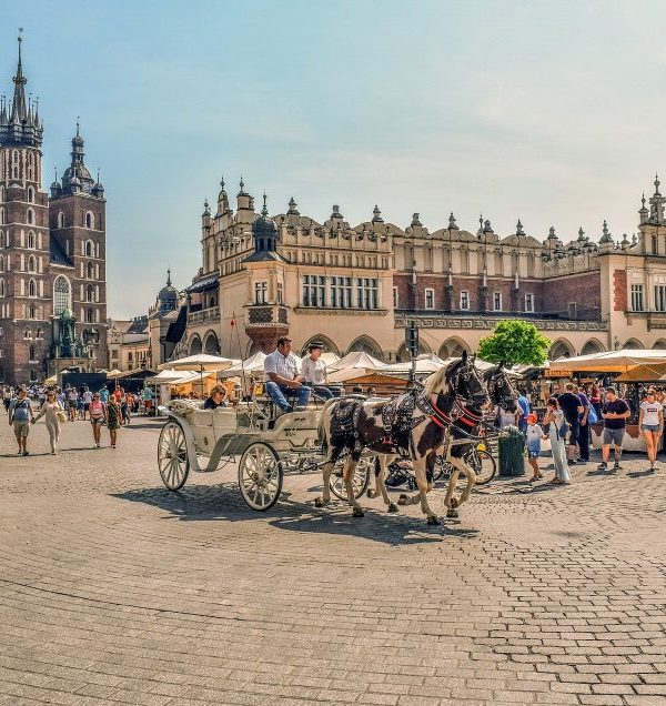 krakow-4439817_1920-960×636